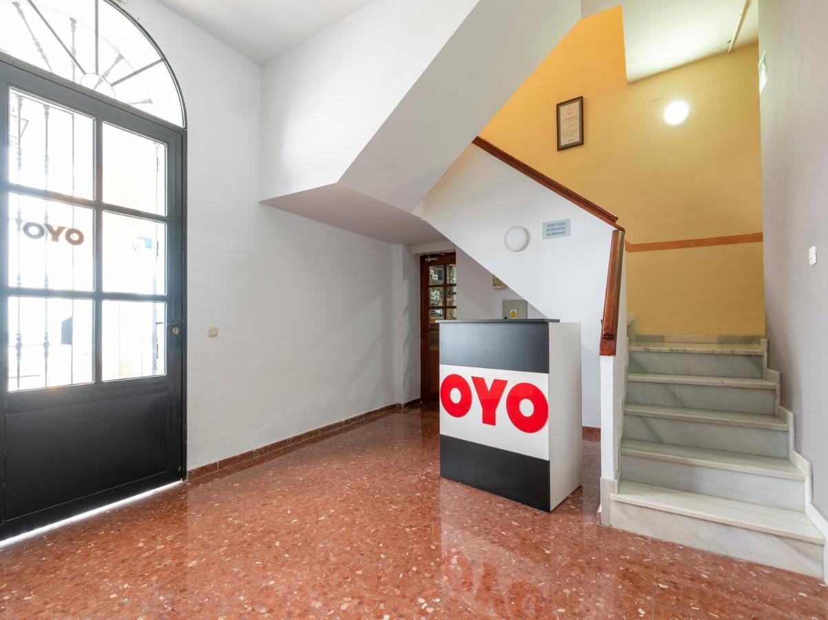 Oyo Hostal El Paisano Utrera Ngoại thất bức ảnh