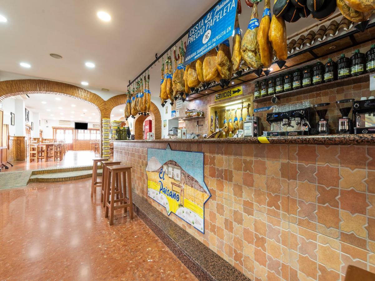 Oyo Hostal El Paisano Utrera Ngoại thất bức ảnh